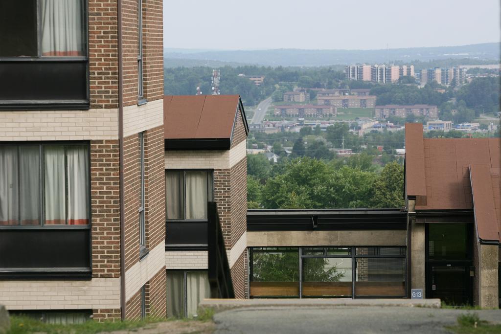 Au Campus-Hebergement Hotelier Universite De Sherbrooke Eksteriør bilde